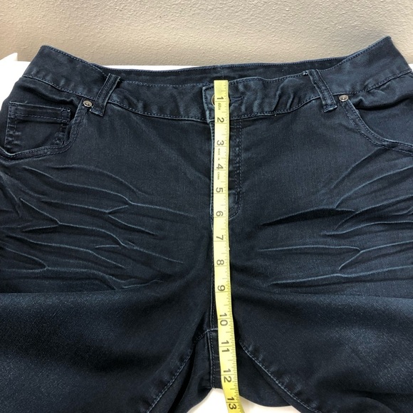 Lane Bryant Soft Stretchy Cotton Dark Wash Whiskered Straight Jeans 16 - Picture 11 of 15
